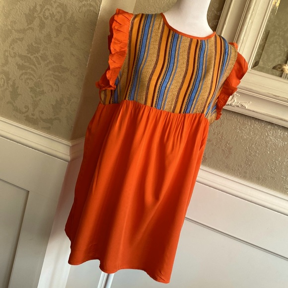 Romantic hut Dresses & Skirts - Cute orange babydoll dress size medium!